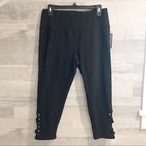 NWT RBX Woman’s Capri leggings with cutouts Sz L